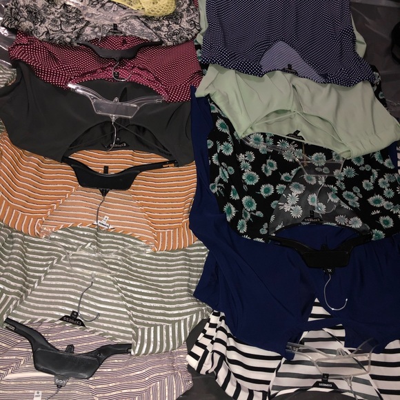 Blouse Bundle! - Picture 2 of 7